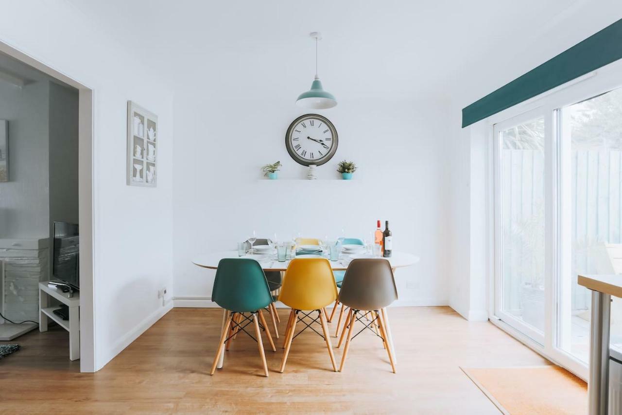 Inner Harbour Cottage Портрит Экстерьер фото